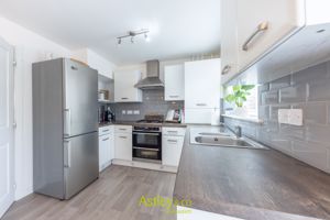 kitchen- click for photo gallery